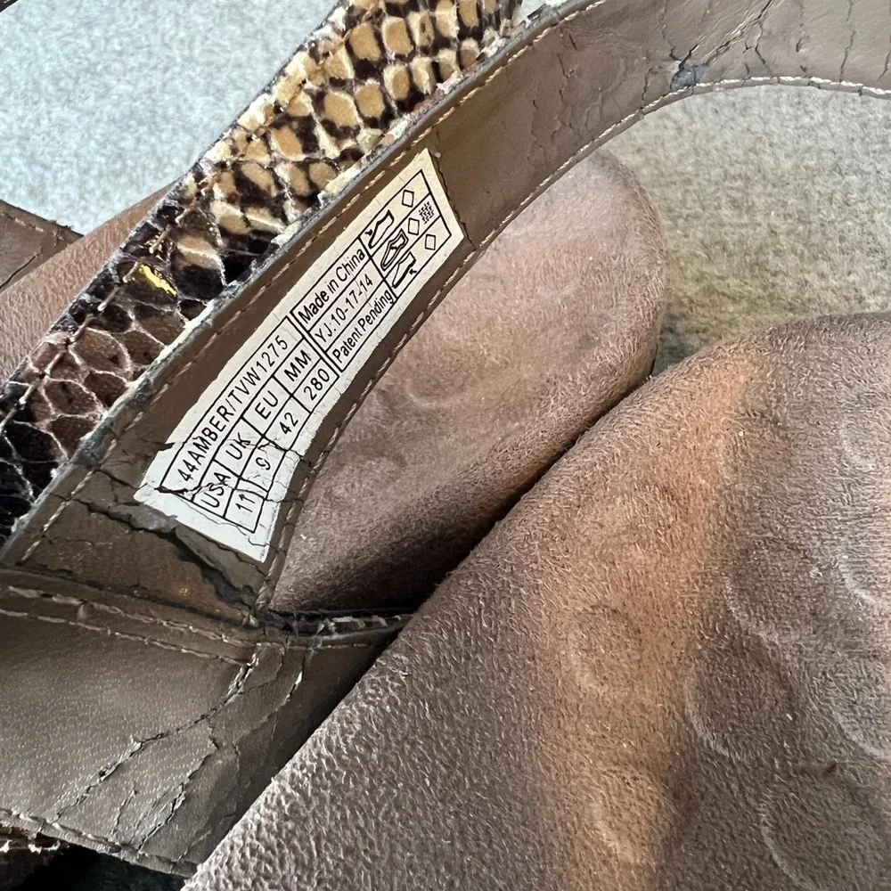 Vionic Snakeskin amber Multi-Strap Sandals - Picture 6 of 9